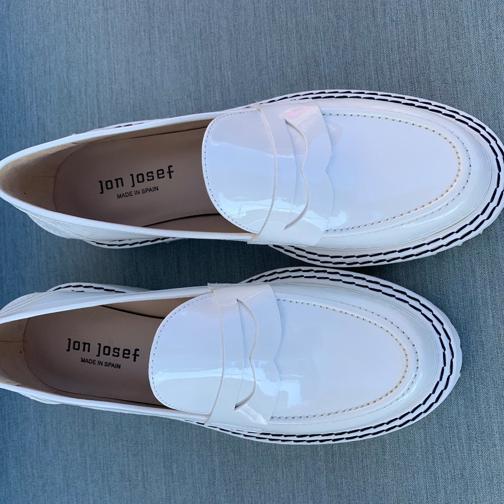 Jon Josef Chunky Loafer: Patent leather